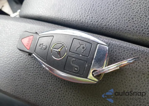 2009 Mercedes-Benz C 300 Luxury/Sport from USA, damaged, VIN WDDGF54X79R054184